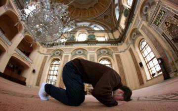 المؤمن يسلّم أمره لله